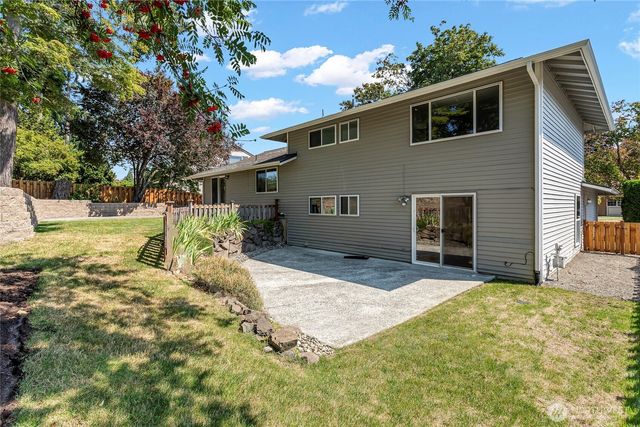 7902 89th Avenue SW, Lakewood, WA 98498