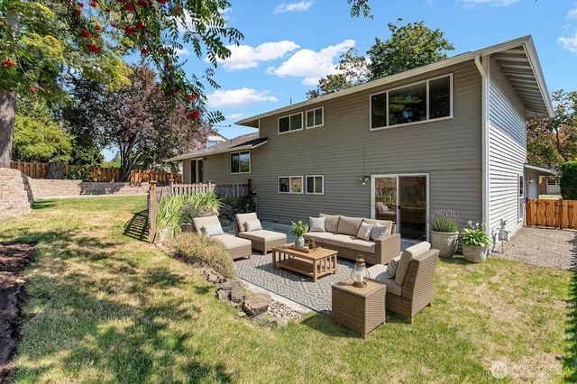 7902 89th Avenue SW, Lakewood, WA 98498