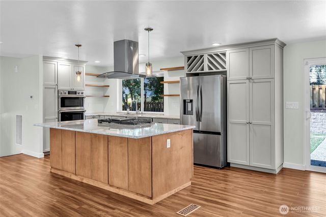 7902 89th Avenue SW, Lakewood, WA 98498