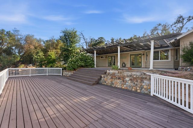 33515 River Knolls Lane, Coarsegold, CA 93614