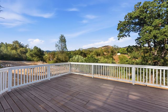 33515 River Knolls Lane, Coarsegold, CA 93614