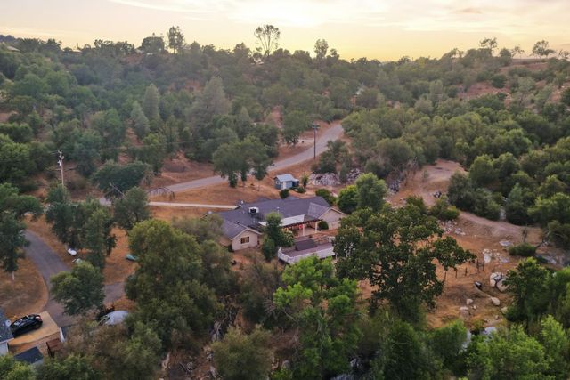 33515 River Knolls Lane, Coarsegold, CA 93614