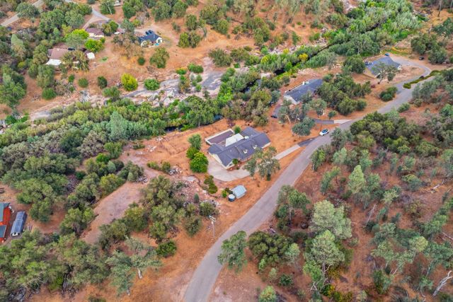 33515 River Knolls Lane, Coarsegold, CA 93614