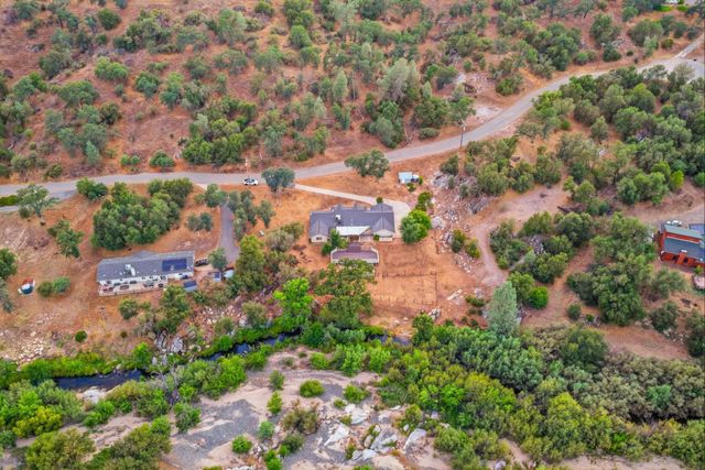 33515 River Knolls Lane, Coarsegold, CA 93614