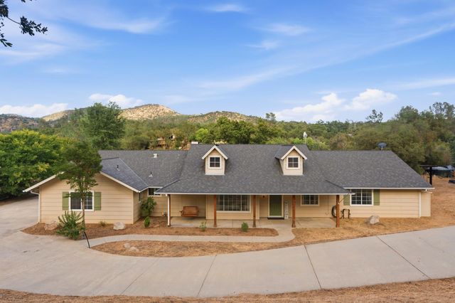 33515 River Knolls Lane, Coarsegold, CA 93614