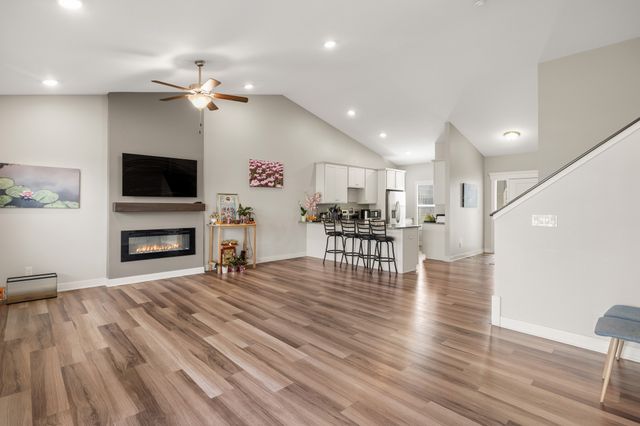 4120 NW Countrywood Drive, Ankeny, IA 50023
