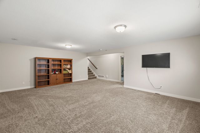 4120 NW Countrywood Drive, Ankeny, IA 50023