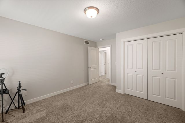 4120 NW Countrywood Drive, Ankeny, IA 50023