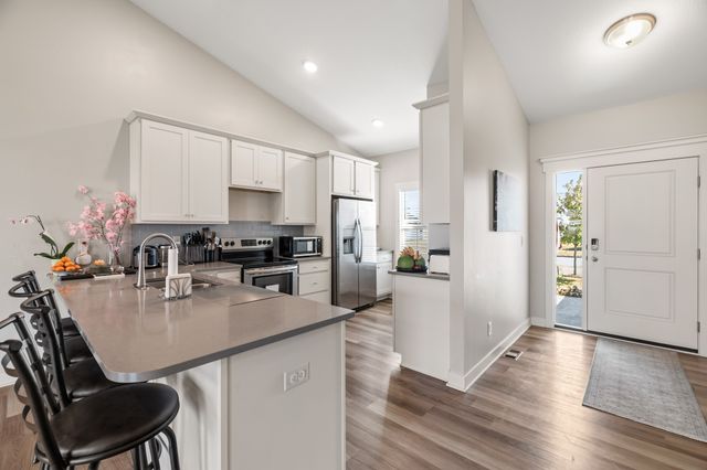 4120 NW Countrywood Drive, Ankeny, IA 50023