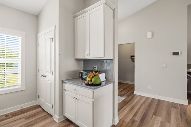 4120 NW Countrywood Drive, Ankeny, IA 50023