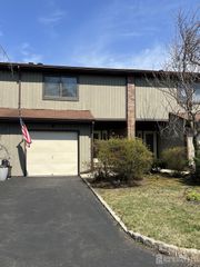 143 Wilcox Court, Old Bridge, NJ 07747