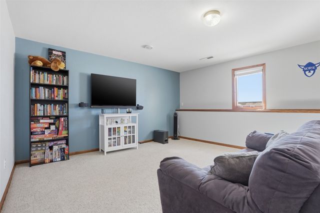 839 Pepper Drive, Iowa City, IA 52240