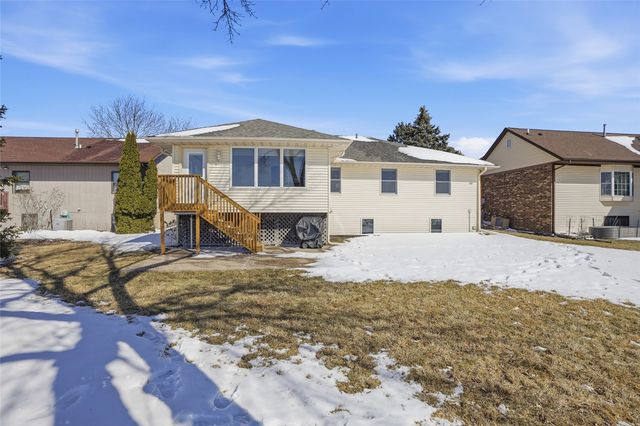 839 Pepper Drive, Iowa City, IA 52240