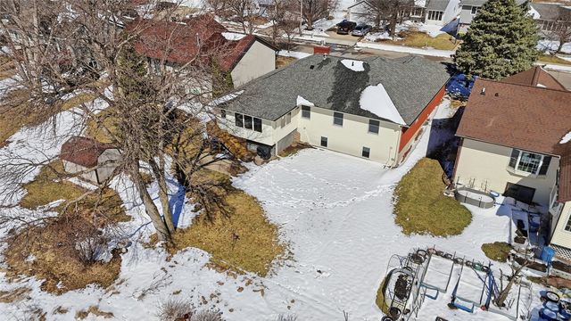 839 Pepper Drive, Iowa City, IA 52240