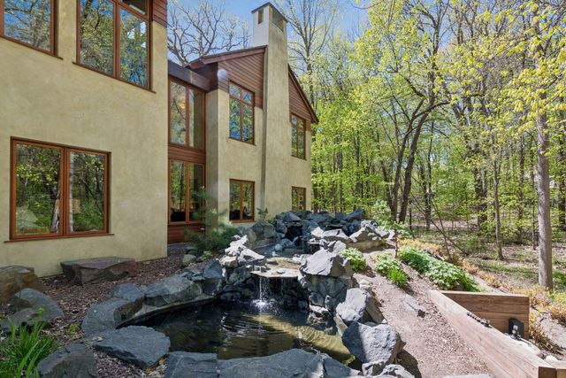 20545 Linden Road, Deephaven, MN 55331