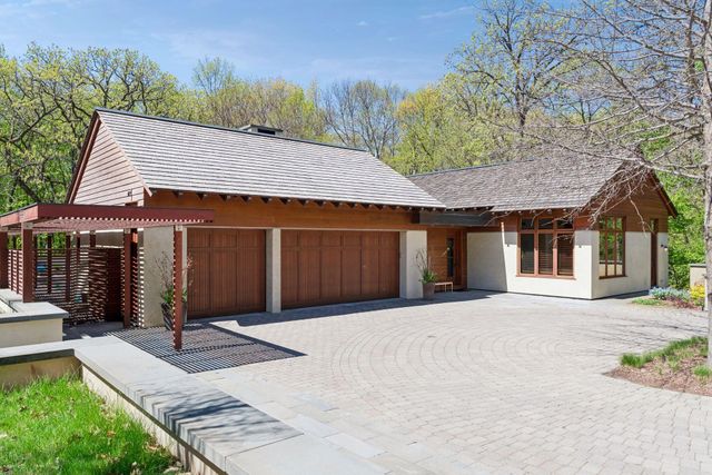 20545 Linden Road, Deephaven, MN 55331