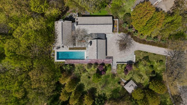 20545 Linden Road, Deephaven, MN 55331