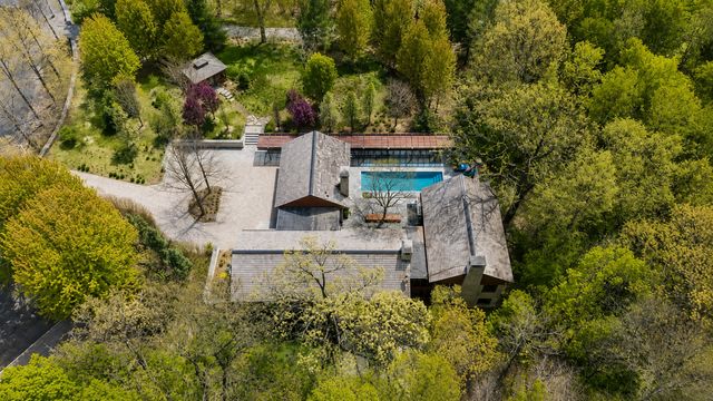 20545 Linden Road, Deephaven, MN 55331