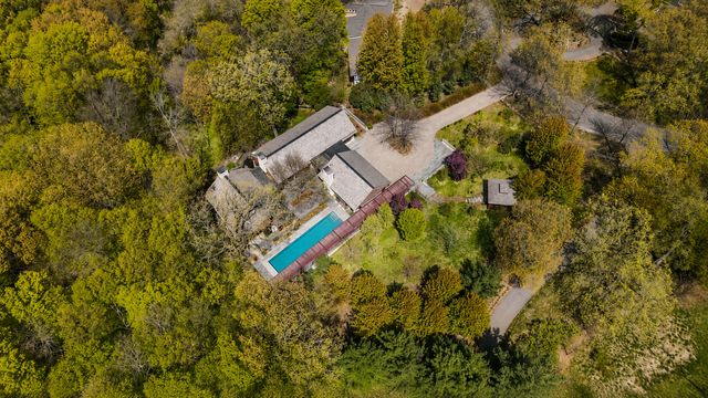 20545 Linden Road, Deephaven, MN 55331