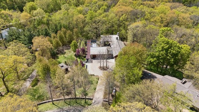 20545 Linden Road, Deephaven, MN 55331