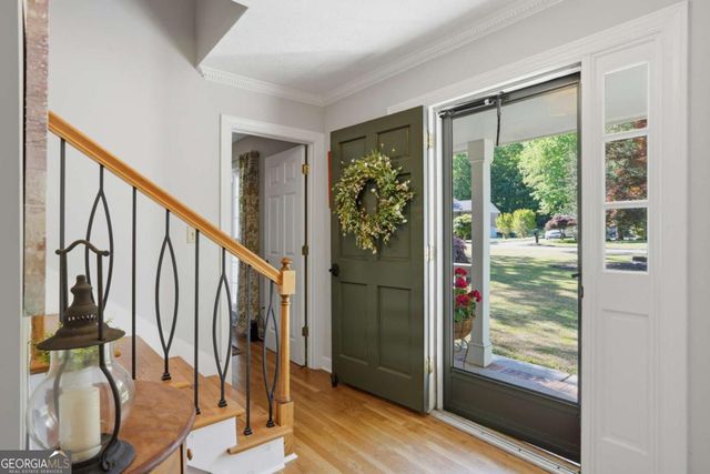 135 Beechwood Trail, Roswell, GA 30075