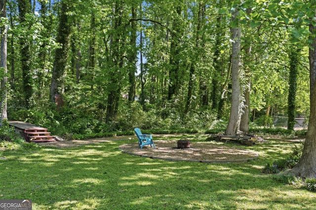 135 Beechwood Trail, Roswell, GA 30075