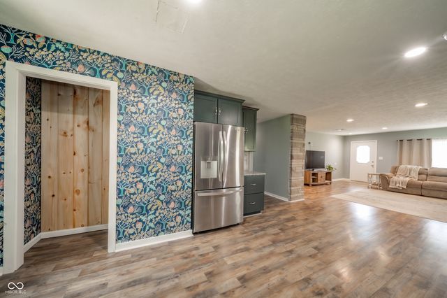 2513 W 300 S, Shelbyville, IN 46176