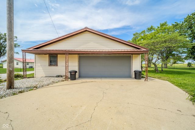 2513 W 300 S, Shelbyville, IN 46176