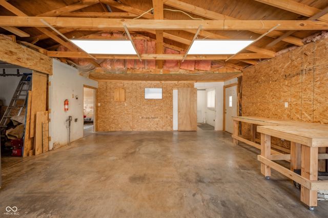 2513 W 300 S, Shelbyville, IN 46176