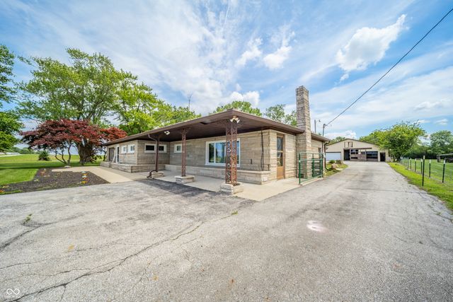 2513 W 300 S, Shelbyville, IN 46176