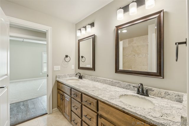 114 W 165th Street S, Glenpool, OK 74033