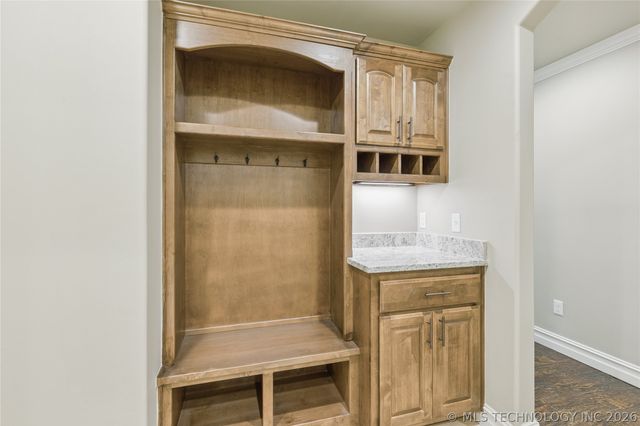 114 W 165th Street S, Glenpool, OK 74033