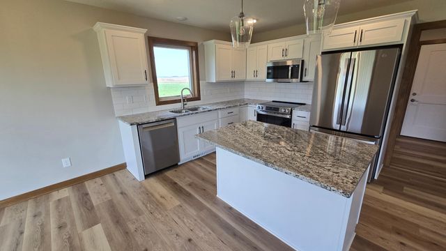 1309 18th Street NE, Austin, MN 55912