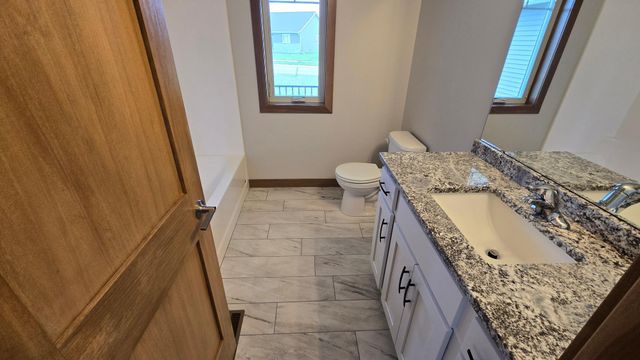 1309 18th Street NE, Austin, MN 55912