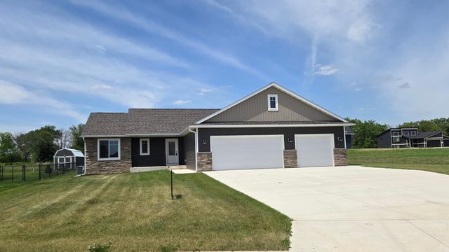 1309 18th Street NE, Austin, MN 55912