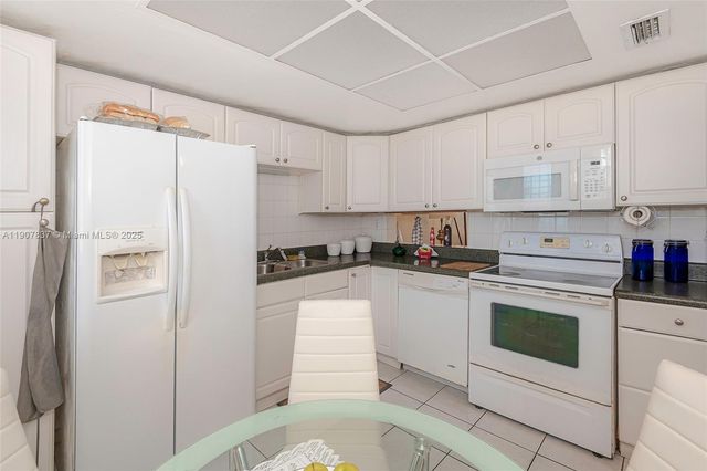 1481 NE Miami Gardens Dr 267, Miami, FL 33179