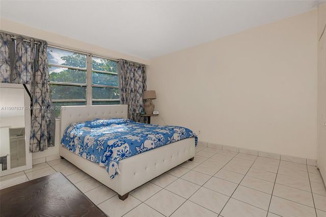 1481 NE Miami Gardens Dr 267, Miami, FL 33179