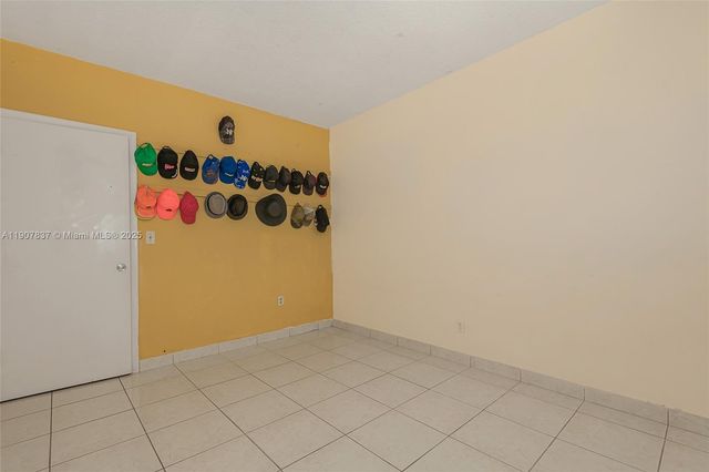 1481 NE Miami Gardens Dr 267, Miami, FL 33179
