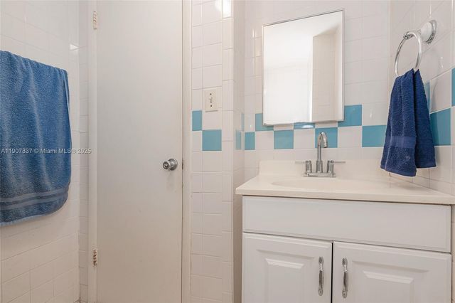 1481 NE Miami Gardens Dr 267, Miami, FL 33179