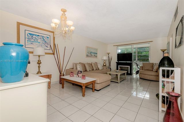 1481 NE Miami Gardens Dr 267, Miami, FL 33179