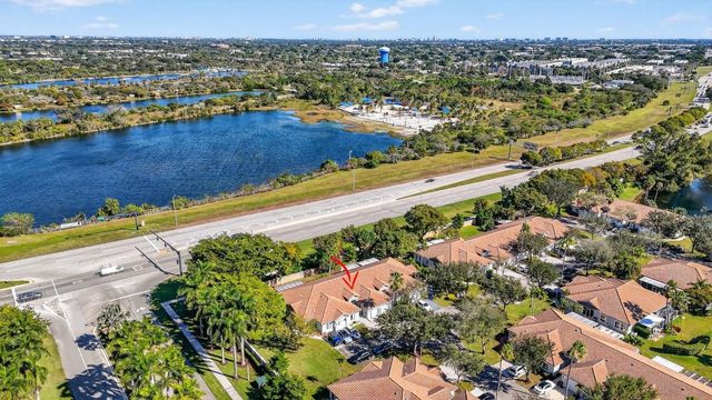 4275 SW 10th Court, Deerfield Beach, FL 33442