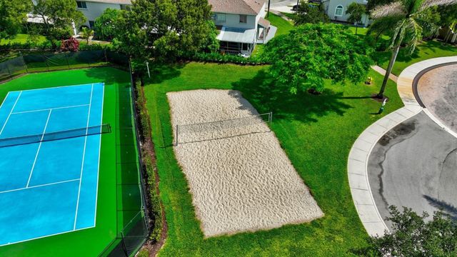 4275 SW 10th Court, Deerfield Beach, FL 33442