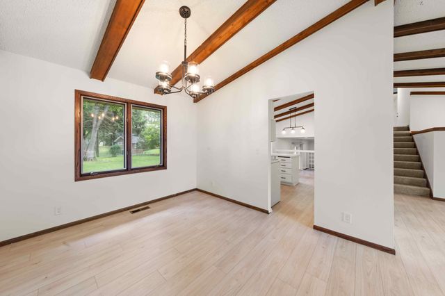8233 Nevada Circle, Bloomington, MN 55438