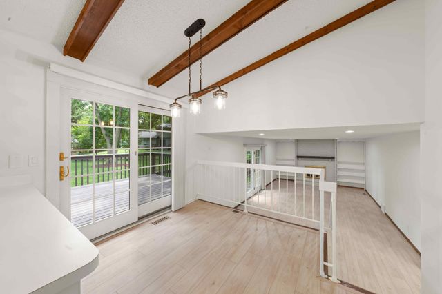8233 Nevada Circle, Bloomington, MN 55438