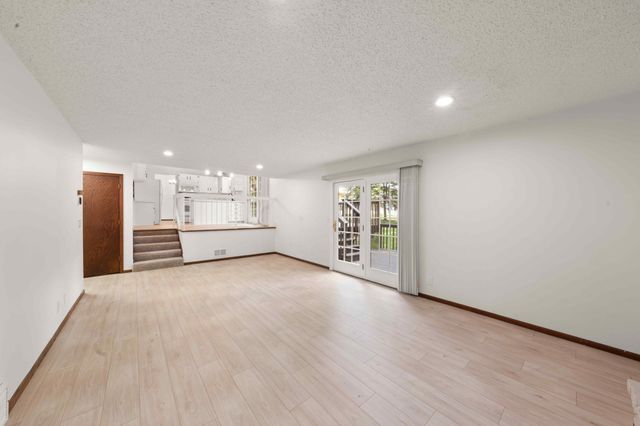 8233 Nevada Circle, Bloomington, MN 55438