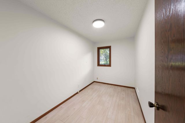 8233 Nevada Circle, Bloomington, MN 55438