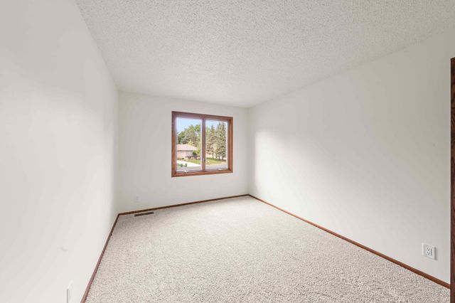 8233 Nevada Circle, Bloomington, MN 55438