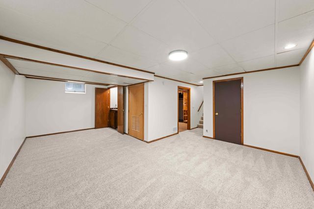 8233 Nevada Circle, Bloomington, MN 55438