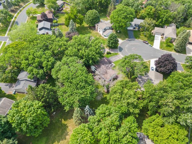 8233 Nevada Circle, Bloomington, MN 55438