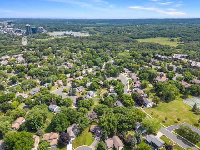 8233 Nevada Circle, Bloomington, MN 55438